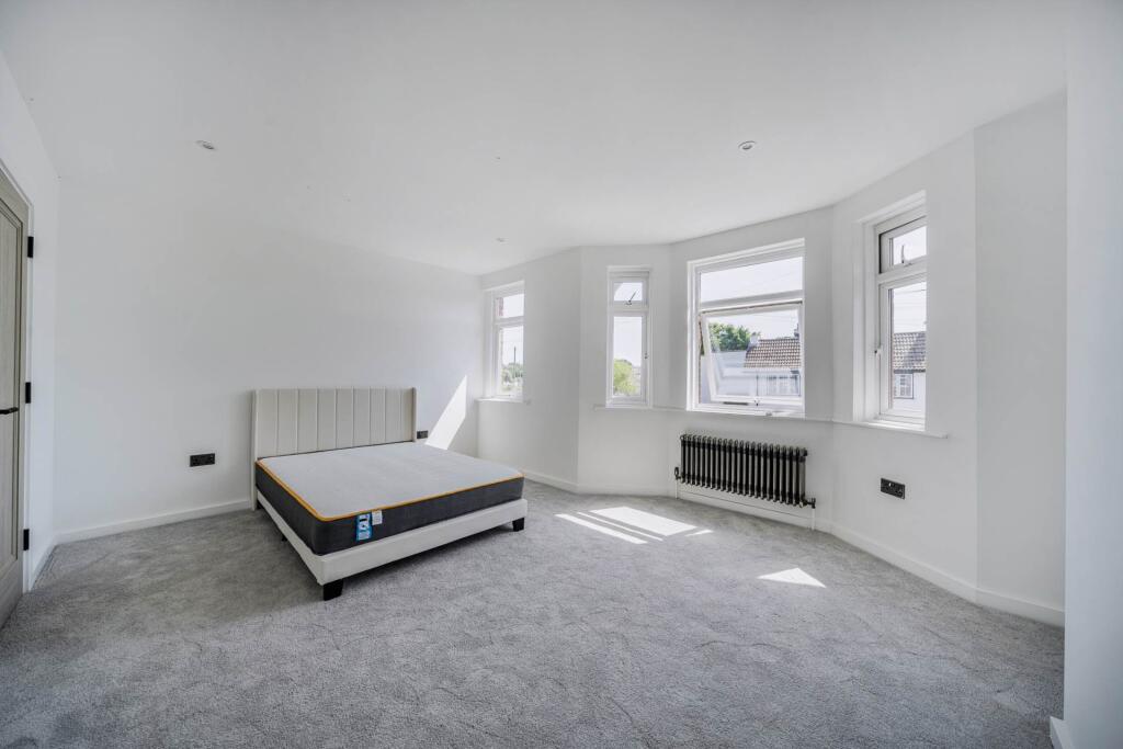 Additional image 9 of Pottery Road, Whitecliff, Poole