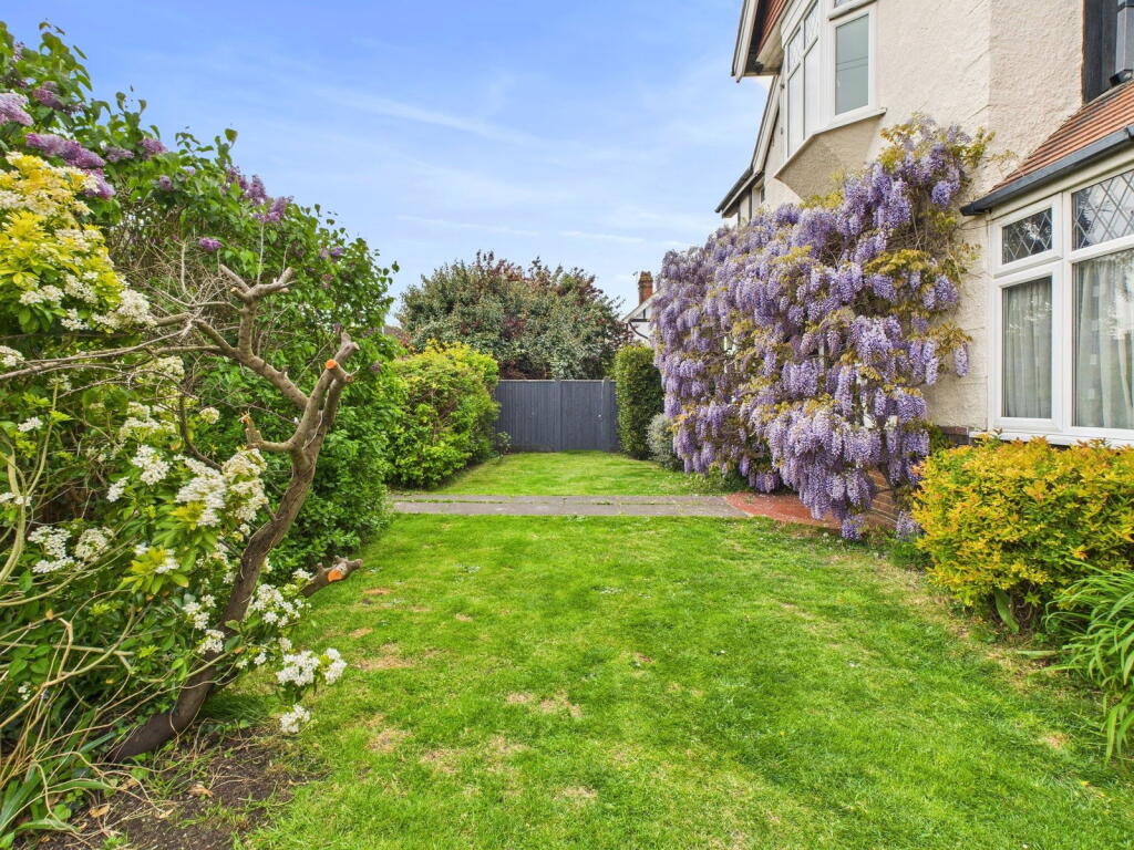 Additional image 21 of Cecilian Avenue, Worthing, BN14 8AU