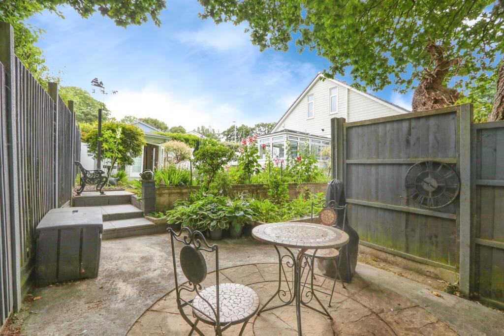 Additional image 20 of Broadwater Avenue, Poole