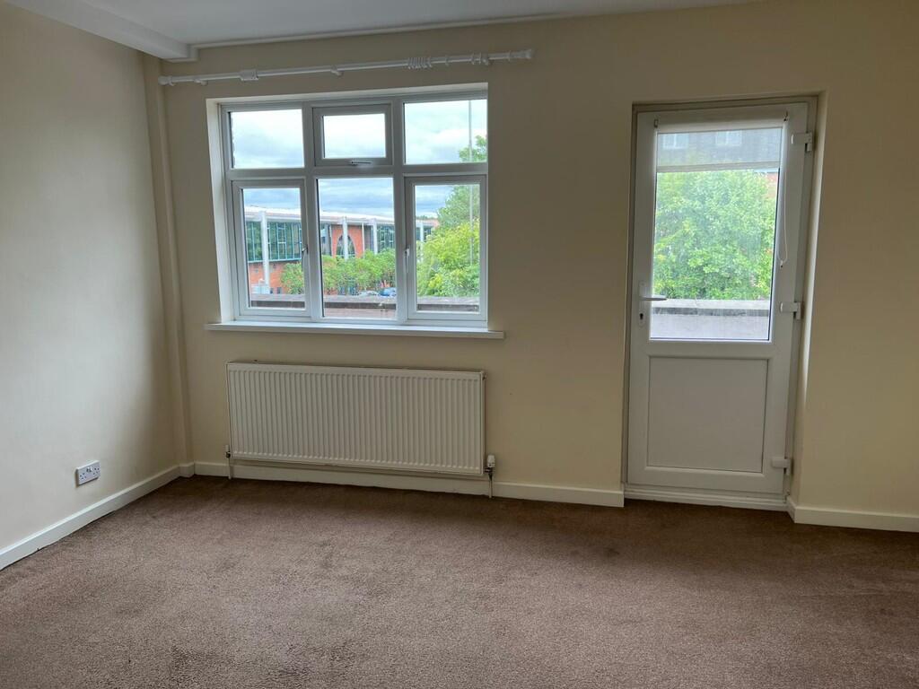 Additional image 4 of Farringdon House, St. Albans Road East