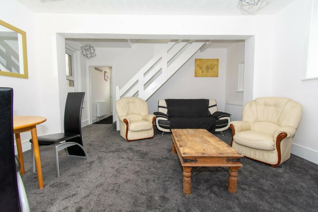 Additional image 10 of 4 DOUBLE Bed Student house on Hankinson Road