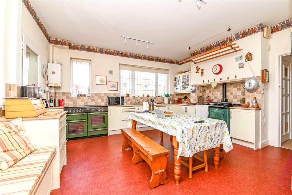 Additional image 4 of Highlands Road, Barton on Sea, New Milton, Hampshire, BH25