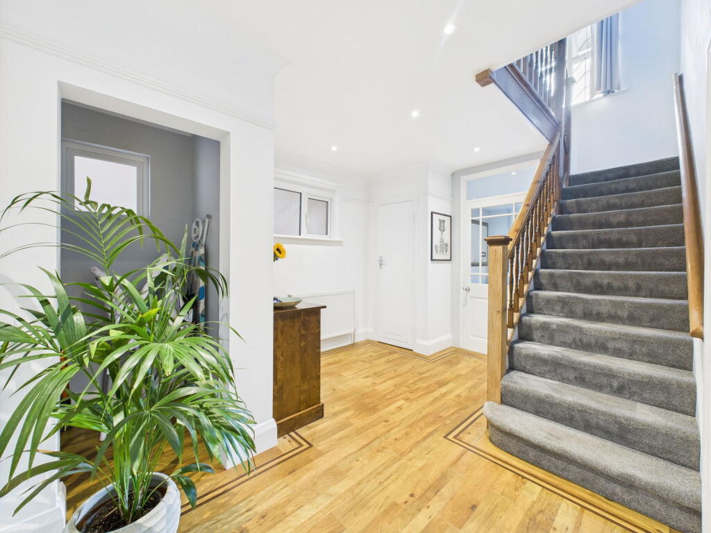 Additional image 10 of Hurst Avenue, Worthing, BN11