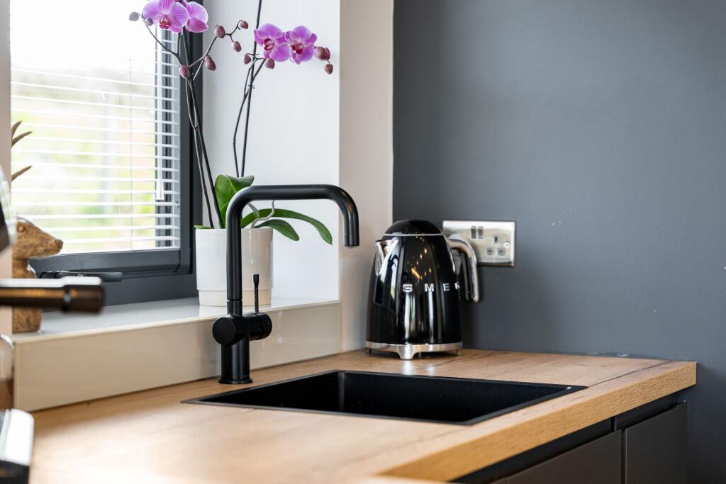 Additional image 11 of The Lodge, Little Stanrose Farm, Cox Green Road, Egerton, Bolton, BL7