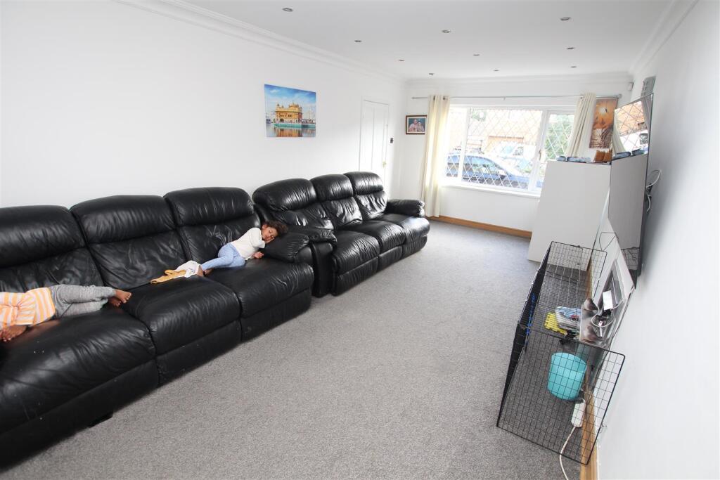 Additional image 8 of Cairns Close, Kings Park, BD2