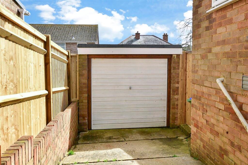 Additional image 11 of Hoddern Avenue, Peacehaven, East Sussex