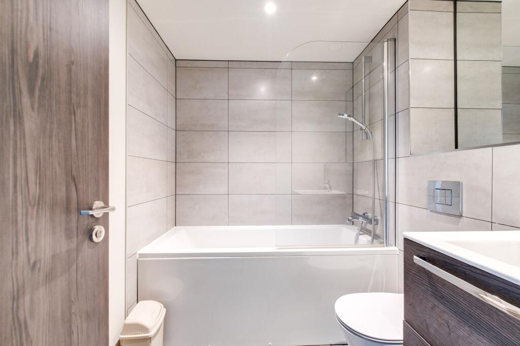 Additional image 10 of Apartment ,  Broad Street, Birmingham