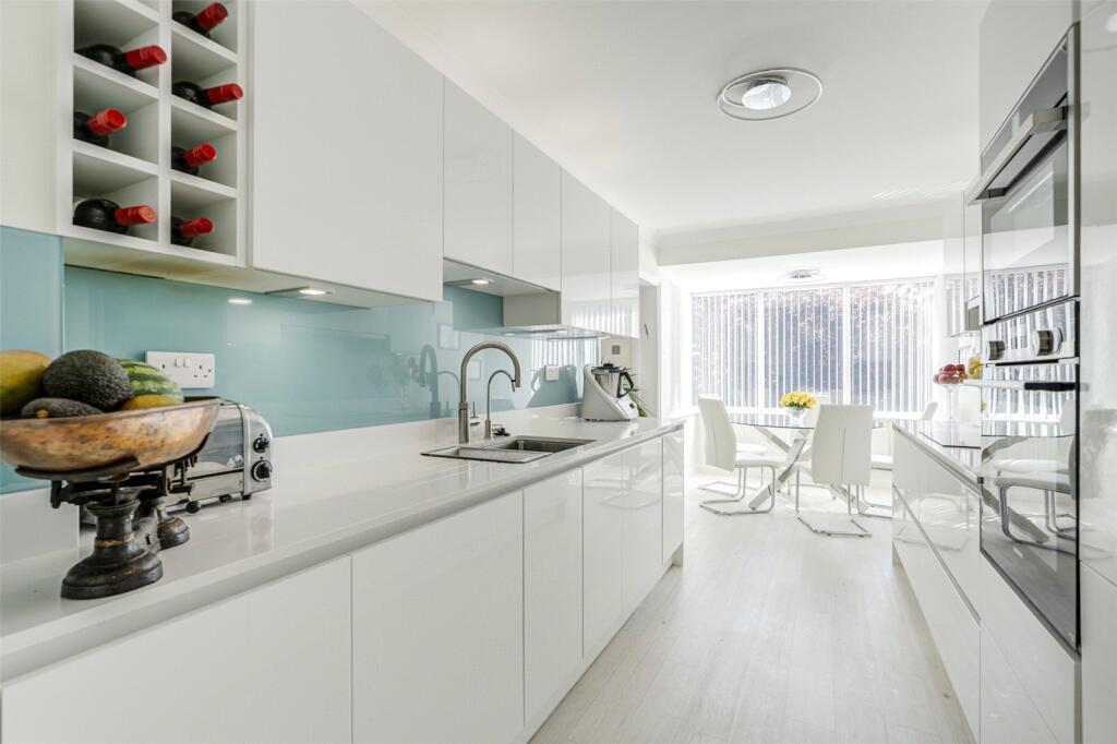 Additional image 5 of Grand Avenue, Worthing, West Sussex, BN11