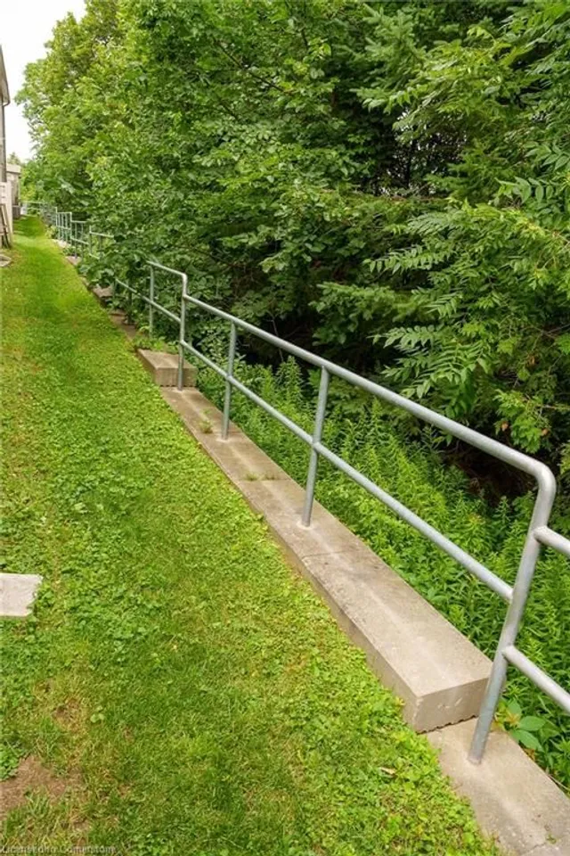 Additional image 13 of 931 Glasgow St Unit 7B