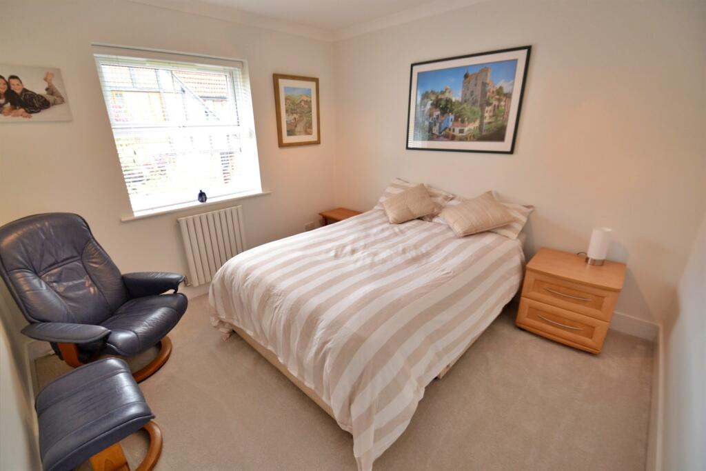 Additional image 14 of Broadstone