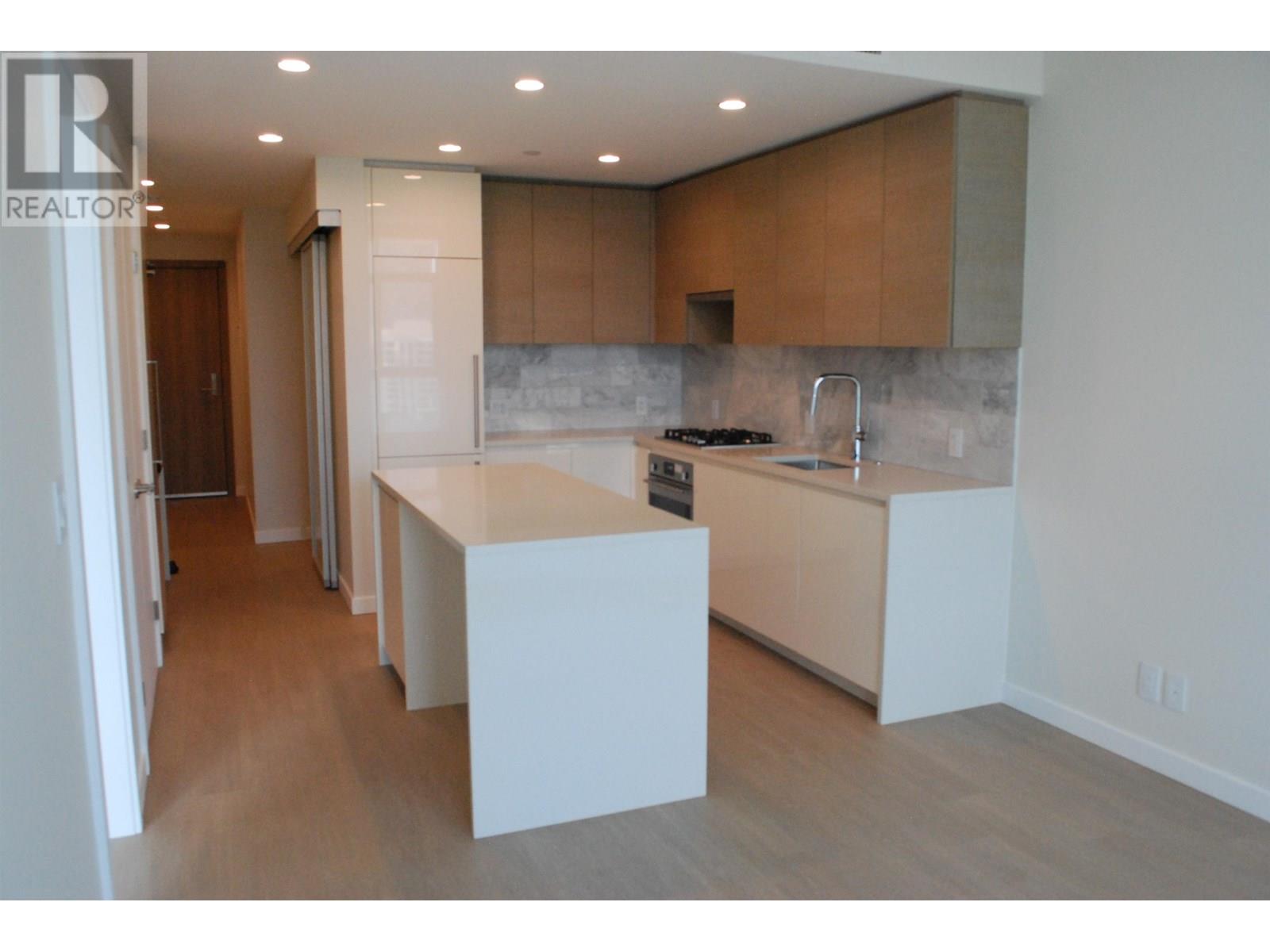 4203 2186 GILMORE AVENUE|Burnaby, British Columbia V5C0N7