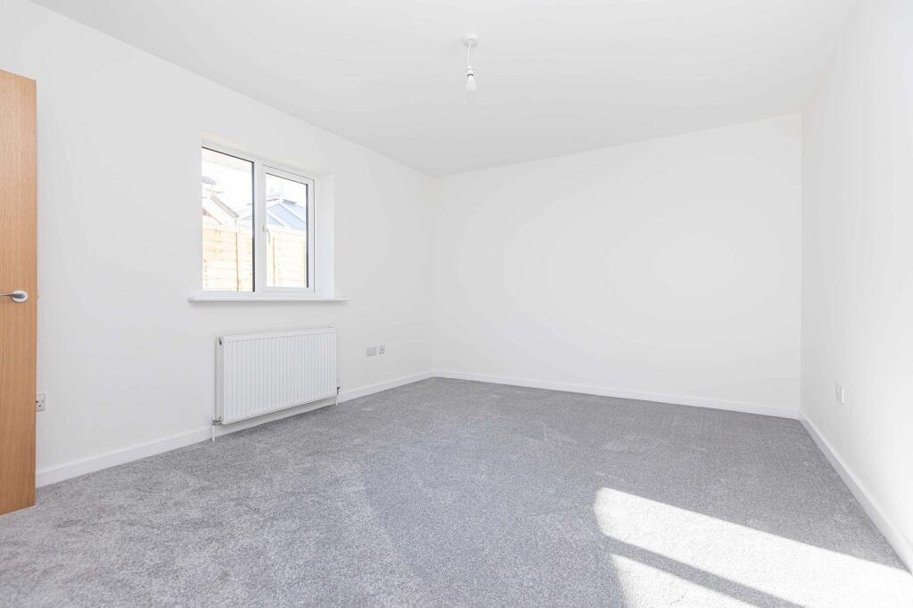 Additional image 9 of Seafield Road, Barton On Sea, New Milton, Hampshire. BH25 7JS