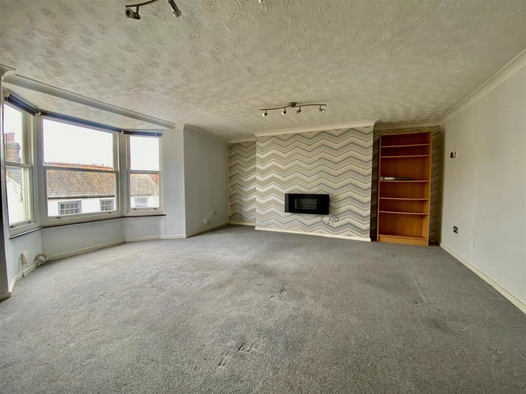 Additional image 2 of Warwick Street, Worthing