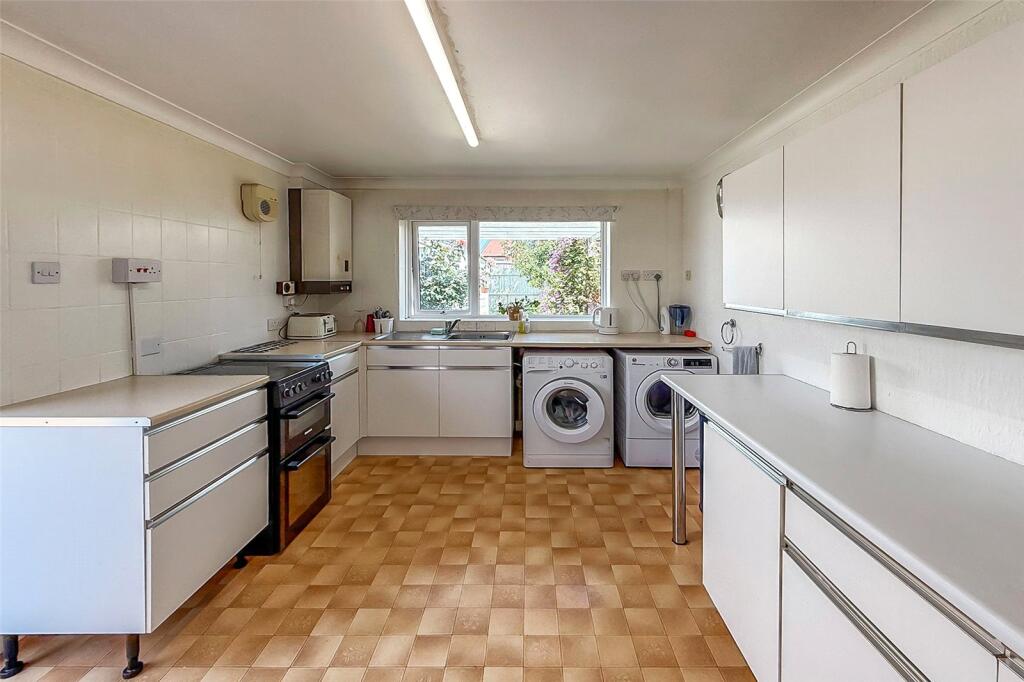 Additional image 12 of Oakcroft Gardens, Littlehampton, West Sussex