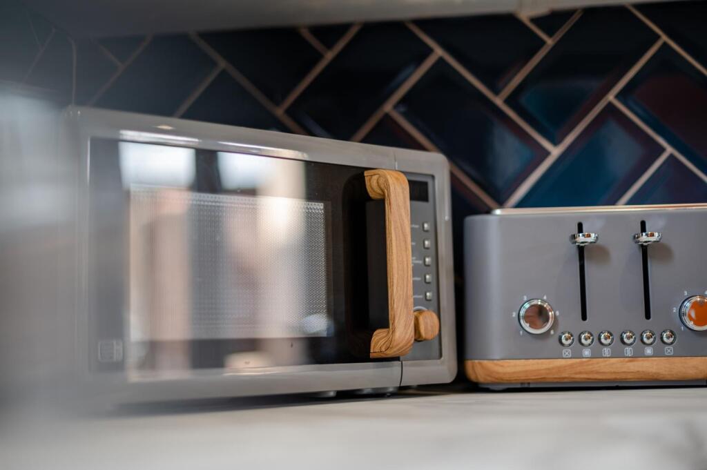 Additional image 19 of Tonge Moor Road, Bolton