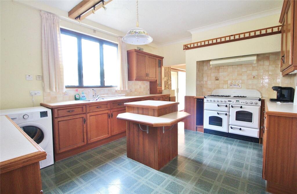 Additional image 16 of Central Avenue, Findon Valley, Worthing, West Sussex, BN14