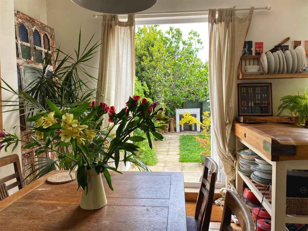 Additional image 16 of Pavilion Road, Worthing, BN14 7EP