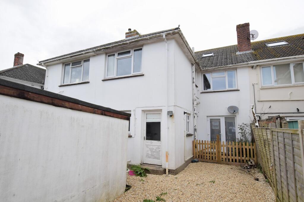 Additional image 11 of The Parade, Ashley Road, New Milton, Hampshire. BH25 5BS