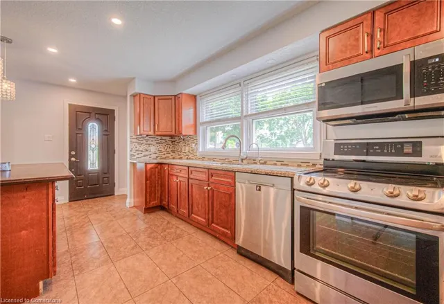 Additional image 8 of 169 Bruce St