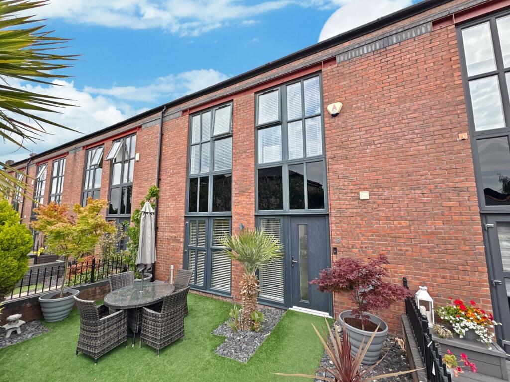 Mill Street, Westhoughton, BL5