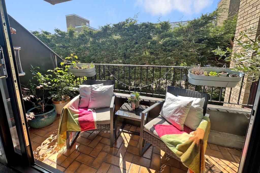 Additional image 12 of 237 Lymington Road, Highcliffe, Dorset. BH23 5EB