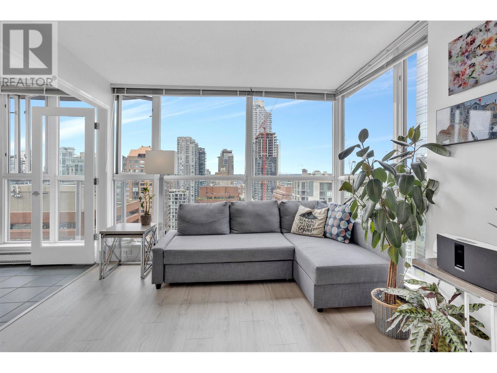 2507 1068 HORNBY STREET|Vancouver, British Columbia V6Z2Y7