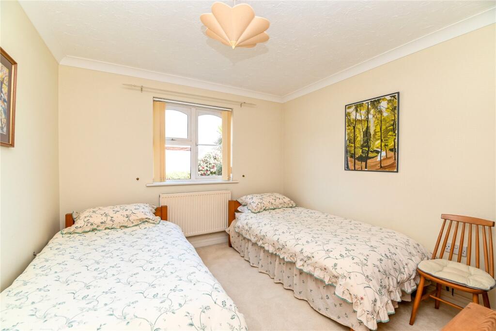 Additional image 9 of Seascape, 50-52 Marine Drive East, Barton on Sea, Hampshire, BH25