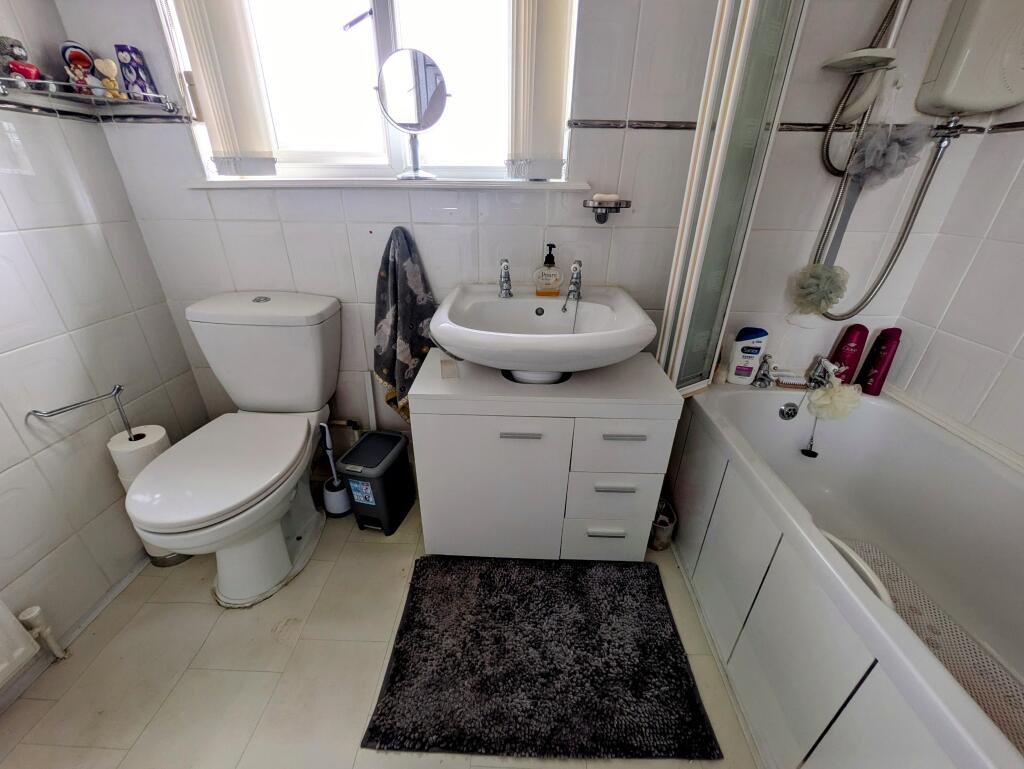 Additional image 13 of Abb Scott Lane, Bradford, BD6