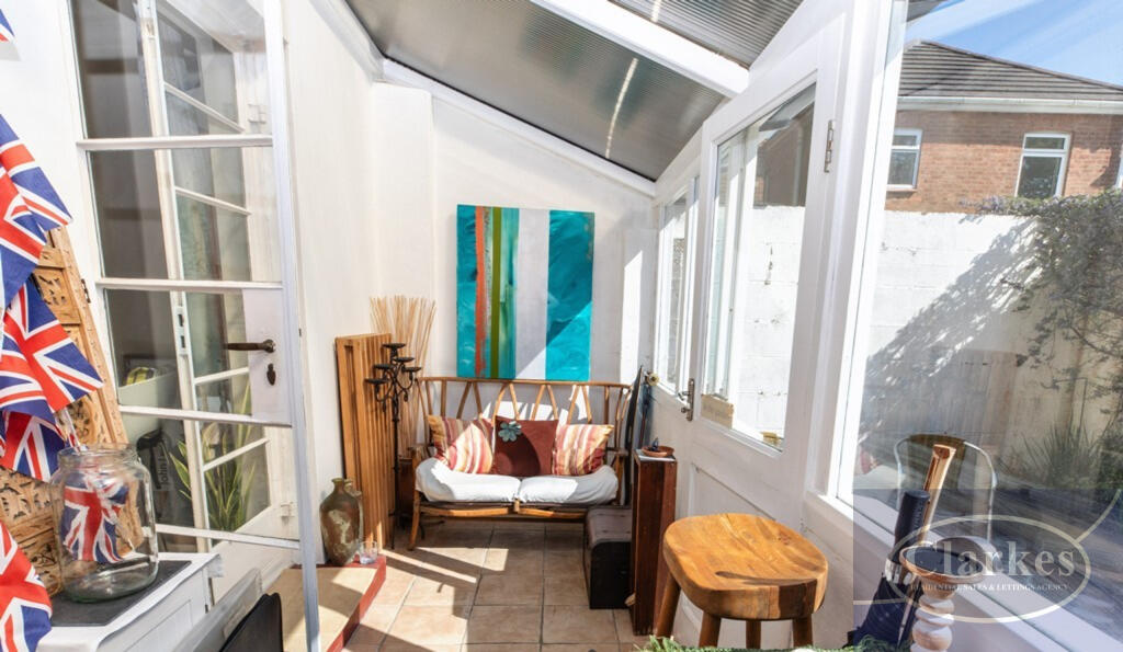 Additional image 7 of STYLISH Detached House CASTLE RD WINTON