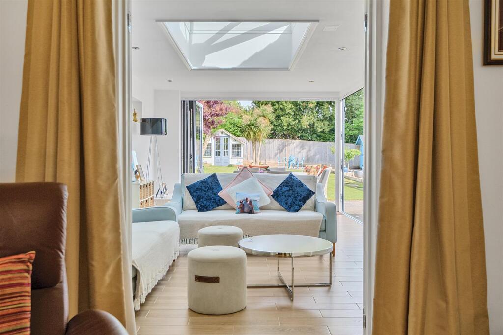 Additional image 16 of Marshall Avenue, Worthing, BN14 0ES