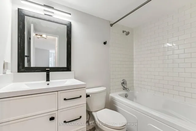 Additional image 43 of 801 King St Unit 628