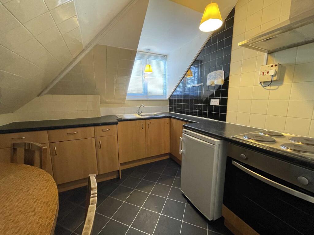 Additional image 11 of Please apply online only for Holdenhurst Road, Bournemouth