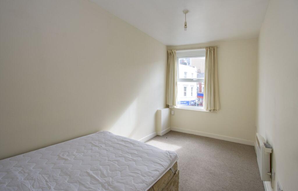 Additional image 5 of The Triangle, Triangle