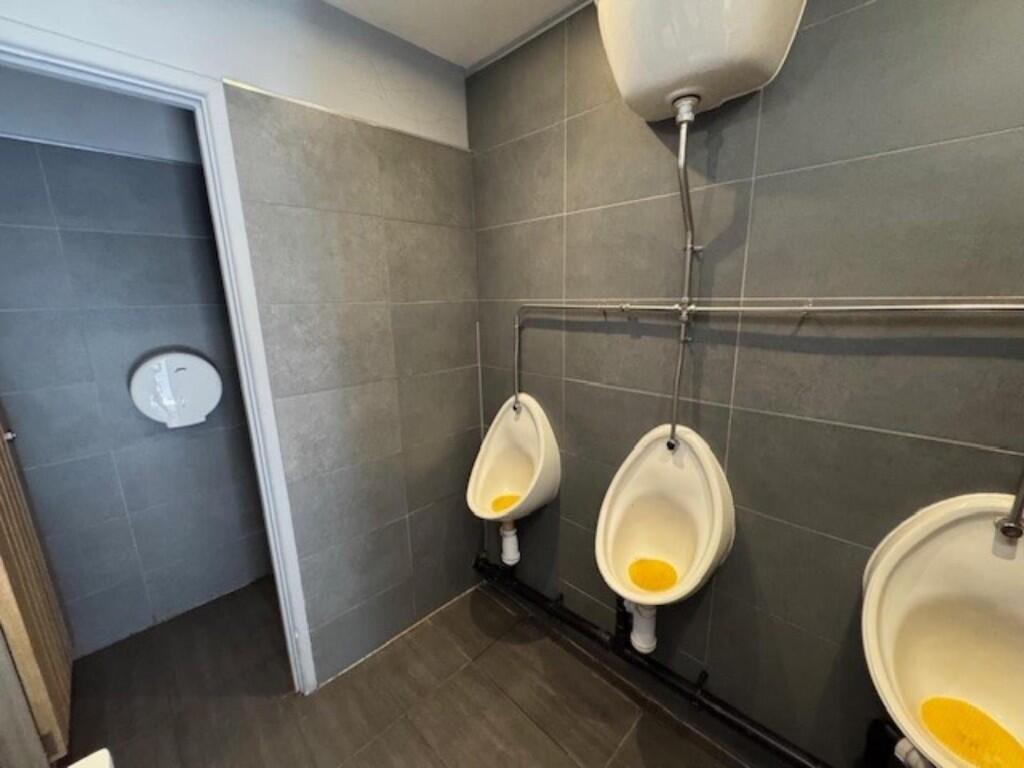 Additional image 10 of Leasehold Free of Tie Bar, Stratford Road, B903DN