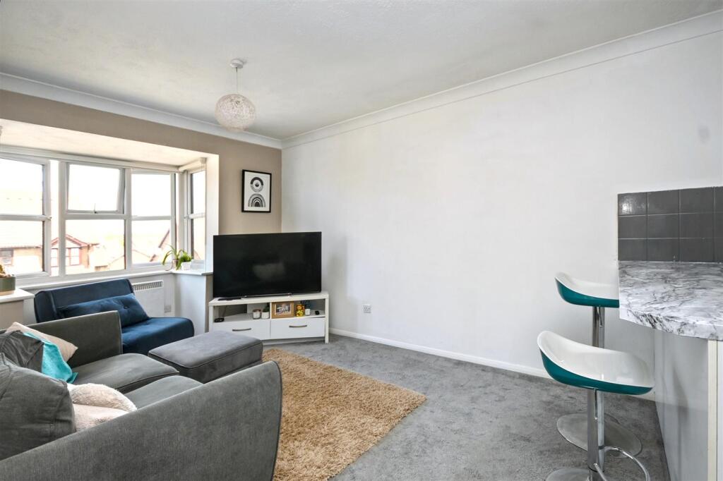 Additional image 5 of Snowdon Close, Eastbourne