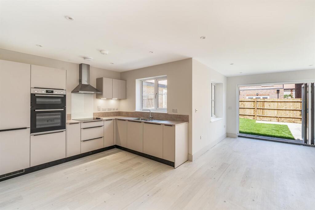 Additional image 5 of 9 Meadow Gate, Angmering