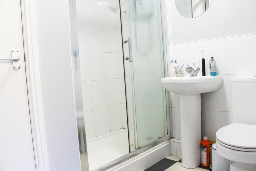 Additional image 15 of FREDERICA RD Short Walk to UNI