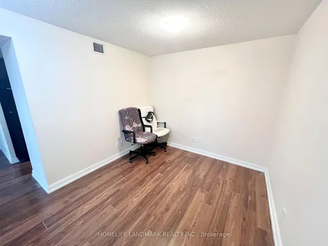 Additional image 8 of 181 Village Green Sq Unit 1714