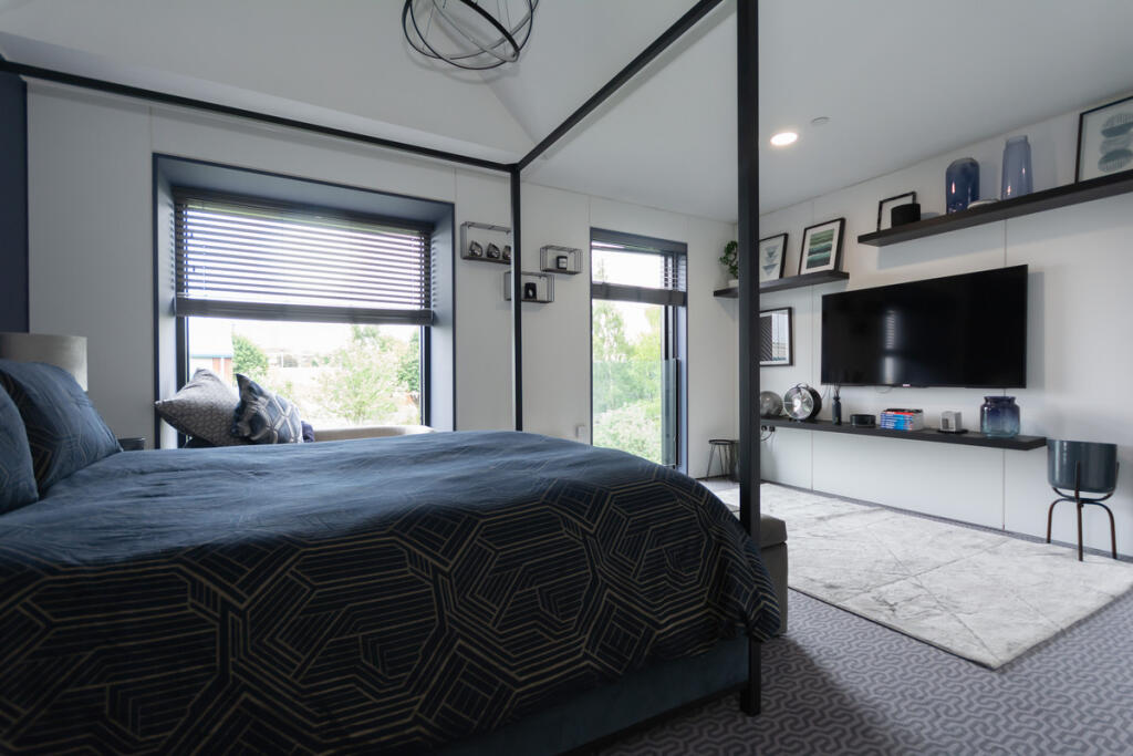 Additional image 4 of South Loop Park, Birmingham, B16 0