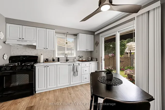 Additional image 9 of 415 Morgan Ave Unit 15