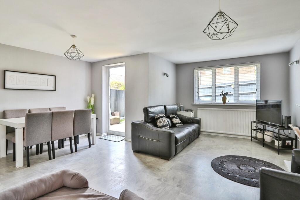 Additional image 3 of Sandpiper Close, Poole, Dorset, BH17