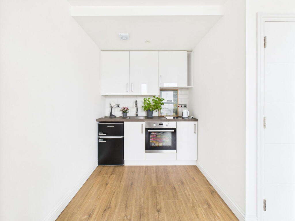 Additional image 6 of Chapel Road, Worthing BN11 1BE