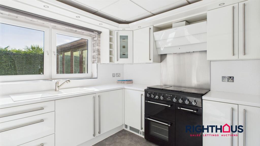 Additional image 30 of Badgers Way, Bradford, BD2