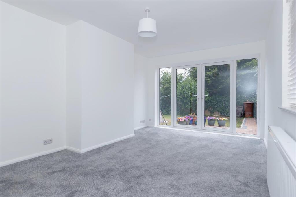 Additional image 15 of Cradock Place, Worthing,  BN13 2QA