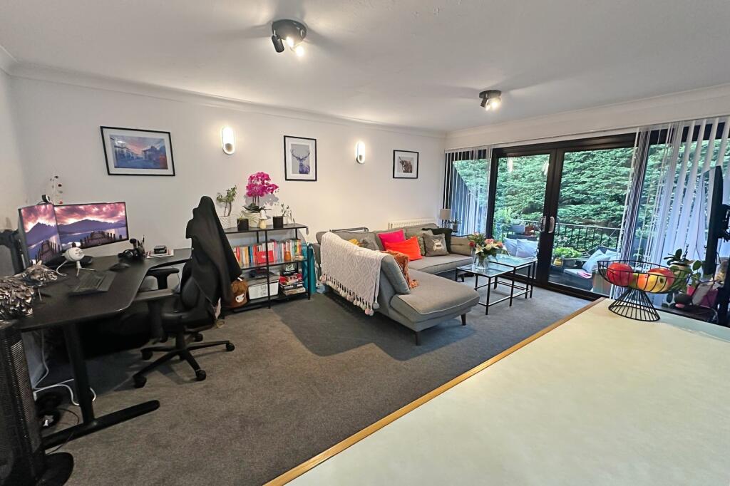 Additional image 6 of 237 Lymington Road, Highcliffe, Dorset. BH23 5EB