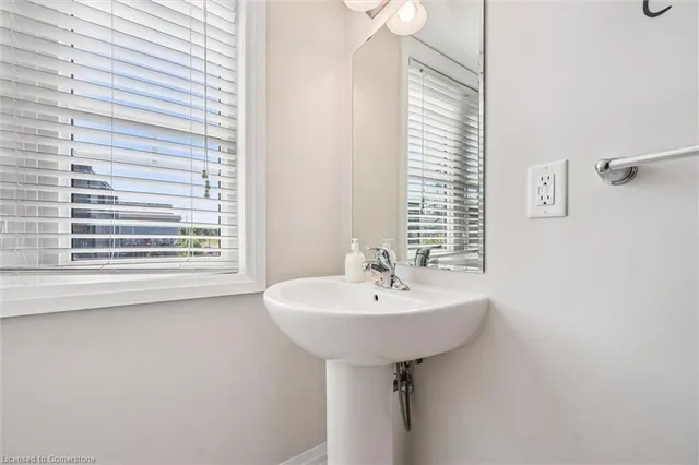 Additional image 14 of 1989 Ottawa St Unit 21B