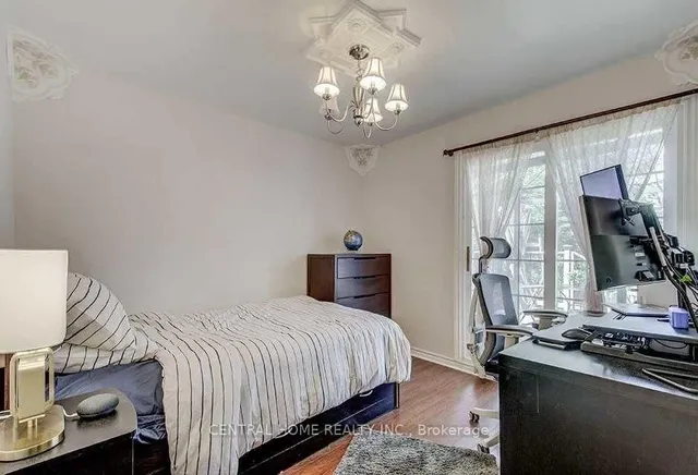 Additional image 18 of 222 Dunview Ave