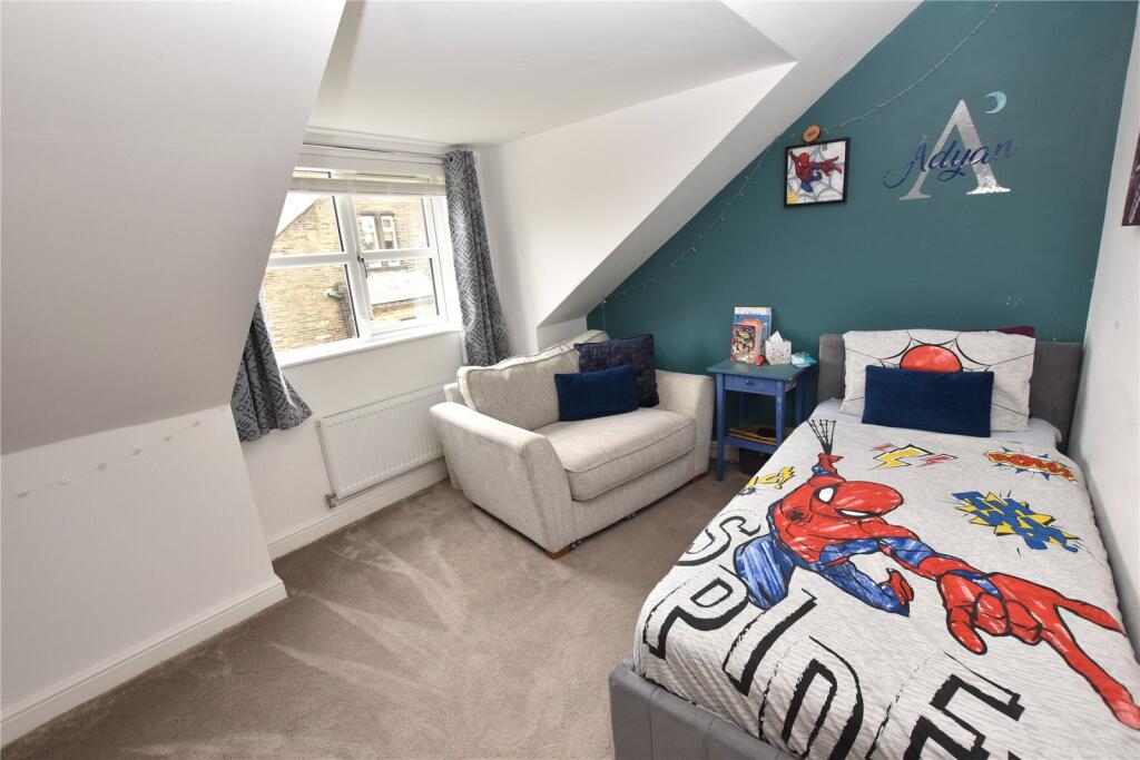 Additional image 15 of Hutton Hall Drive, Bradford, West Yorkshire