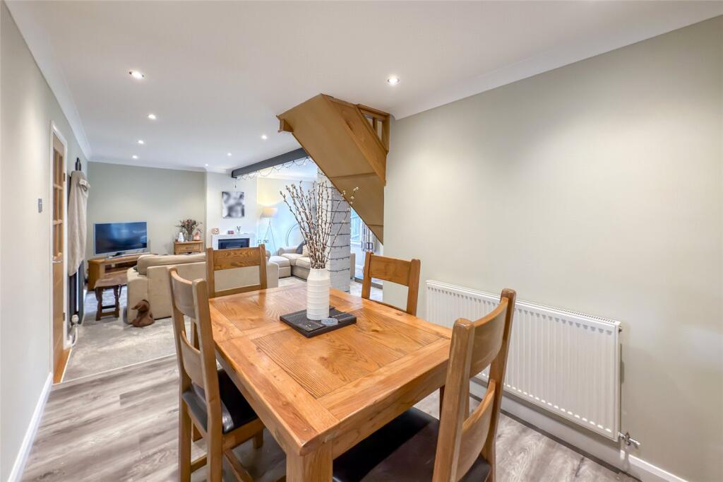 Additional image 17 of Mount Drive, Park Street, St. Albans, Hertfordshire, AL2