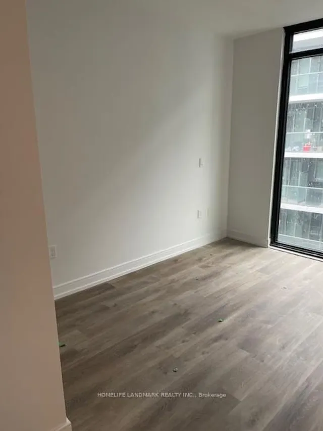 Additional image 10 of 1 Jarvis St Unit 13